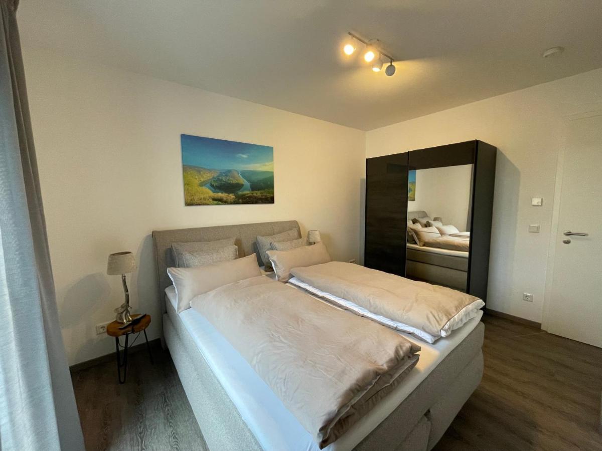 Exklusive Wohnung Zentral Mit Grossem Balkon Лосгайм Екстер'єр фото