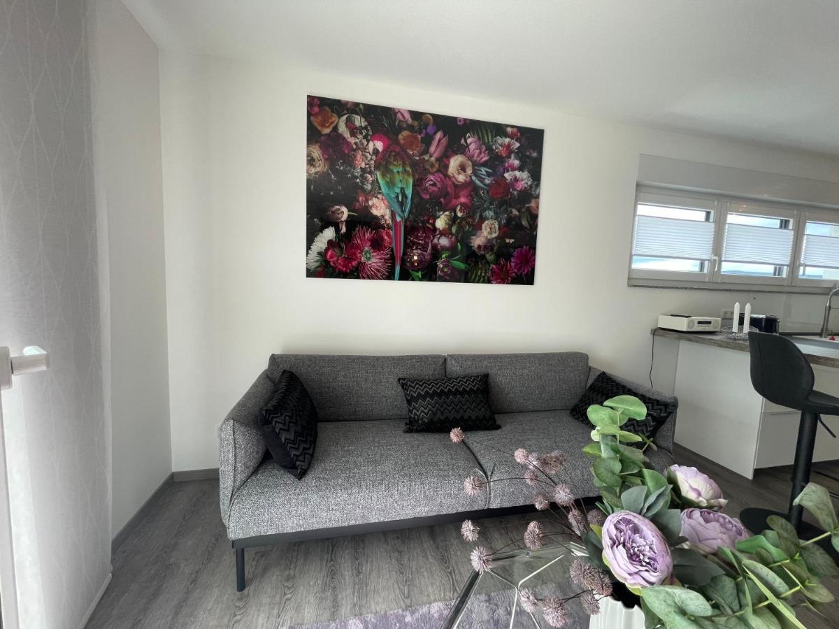 Exklusive Wohnung Zentral Mit Grossem Balkon Лосгайм Екстер'єр фото